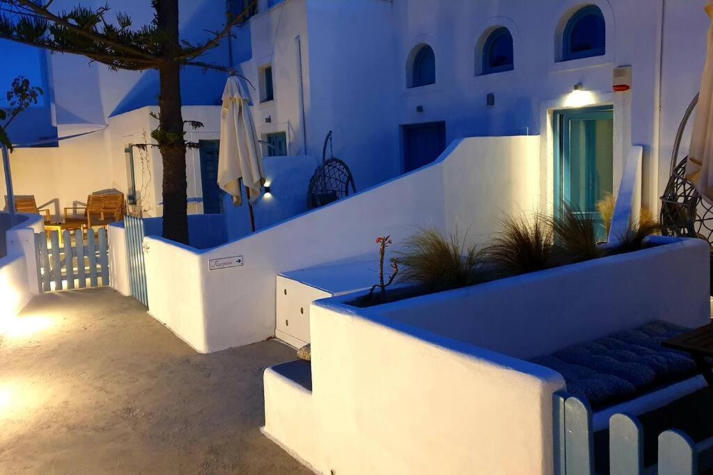 Euphoria Suites & Deluxe Studios Fira  Exteriér fotografie