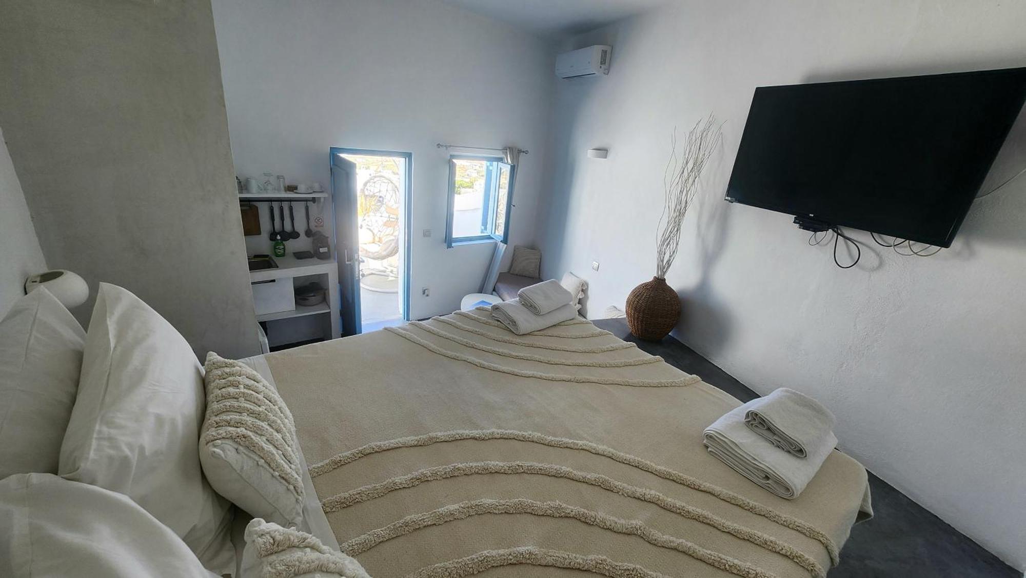 Euphoria Suites & Deluxe Studios Fira  Exteriér fotografie