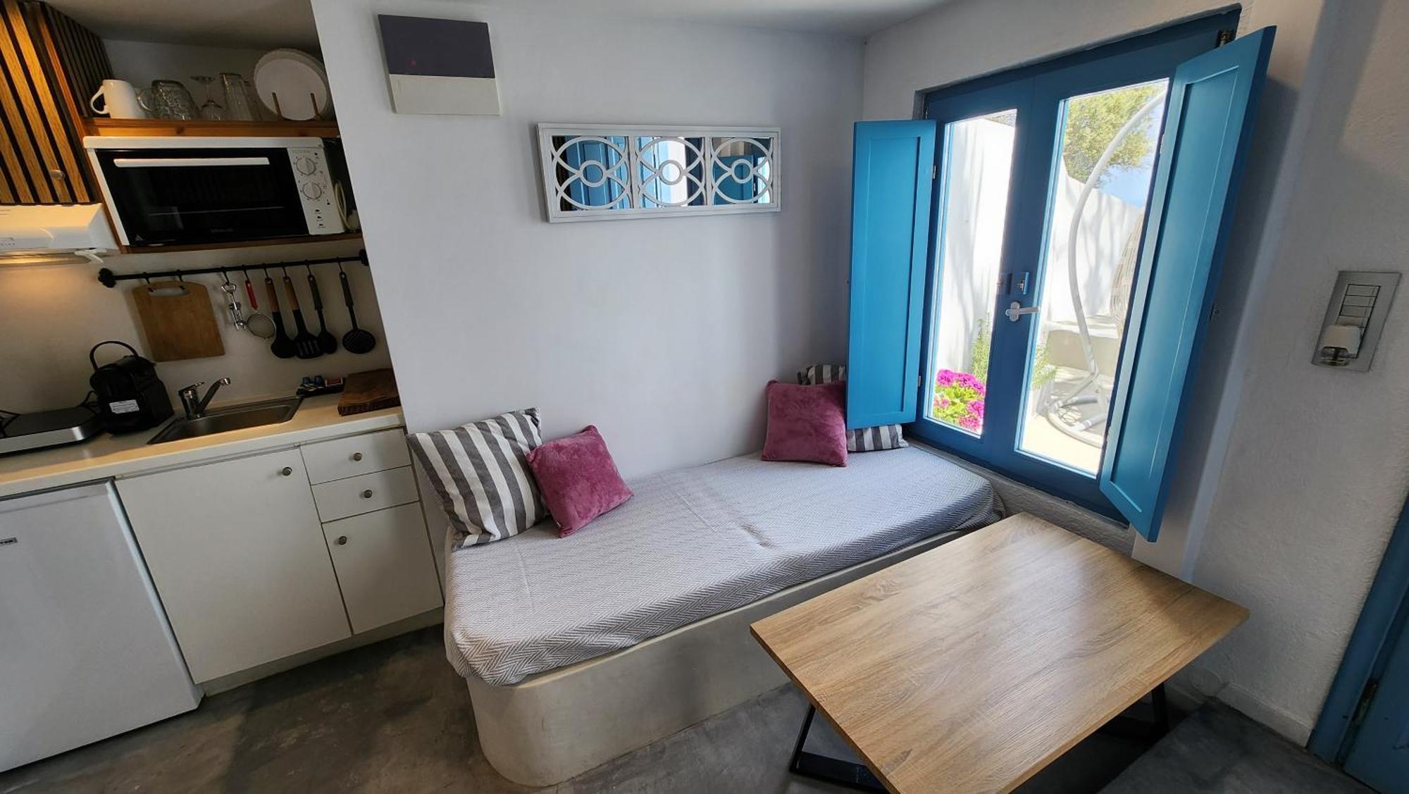 Euphoria Suites & Deluxe Studios Fira  Exteriér fotografie