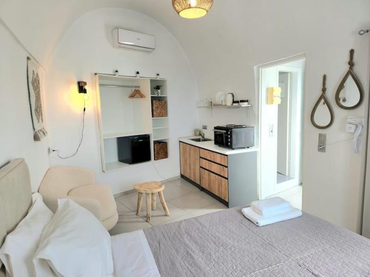 Euphoria Suites & Deluxe Studios Fira  Exteriér fotografie