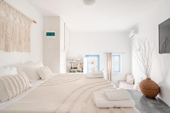 Euphoria Suites & Deluxe Studios Fira  Exteriér fotografie