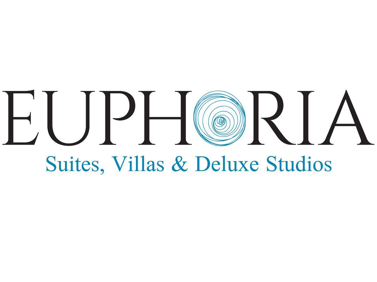 Euphoria Suites & Deluxe Studios Fira  Exteriér fotografie
